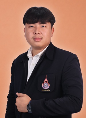 นายภัทรวรรธน์ ตังกุลไพศาล